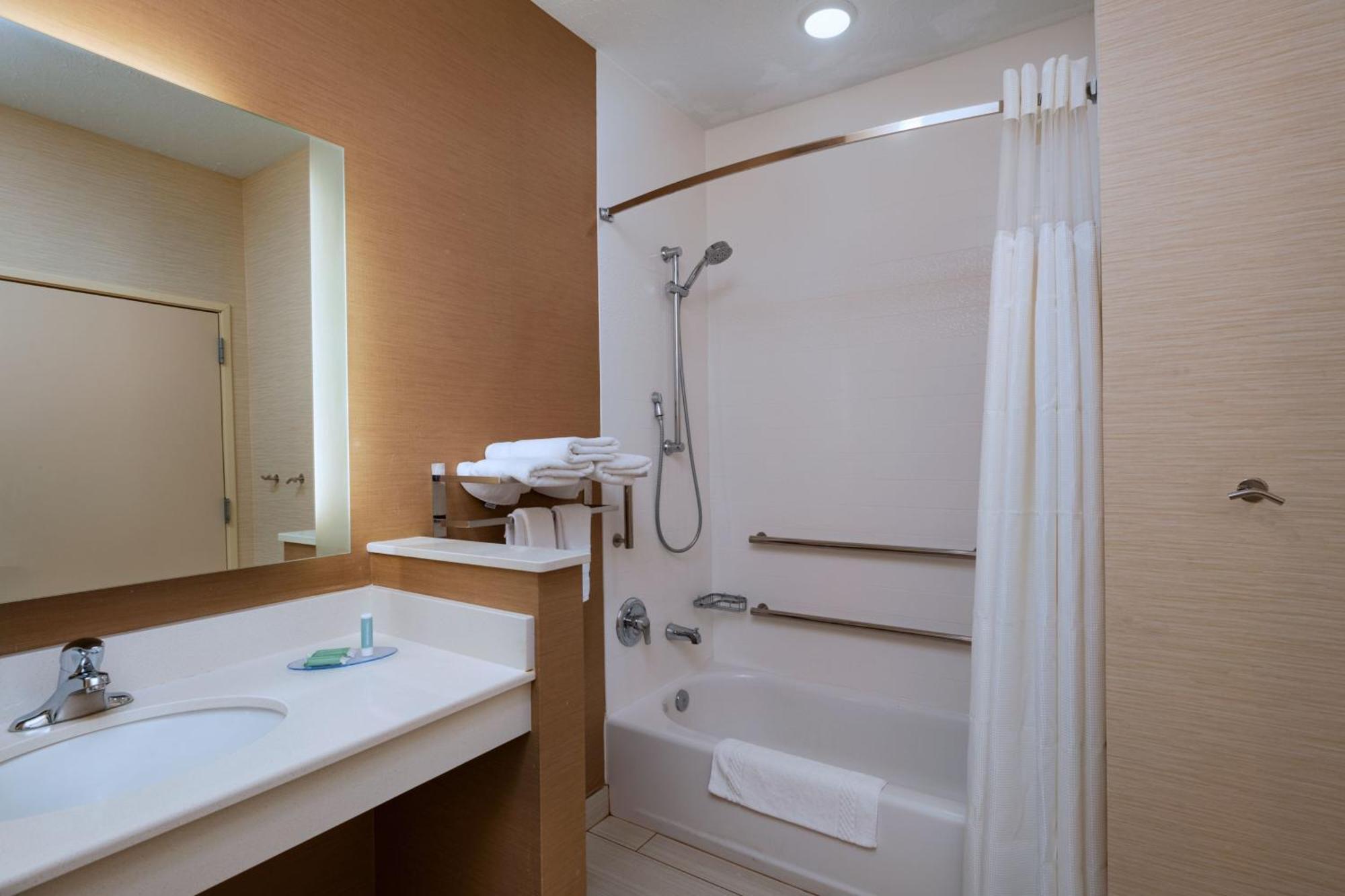 Fairfield Inn & Suites By Marriott Lincoln Airport Extérieur photo