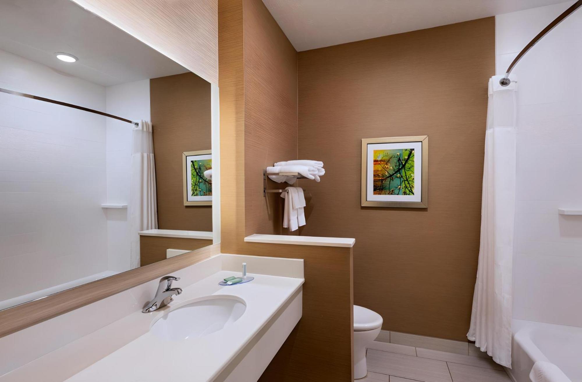 Fairfield Inn & Suites By Marriott Lincoln Airport Extérieur photo